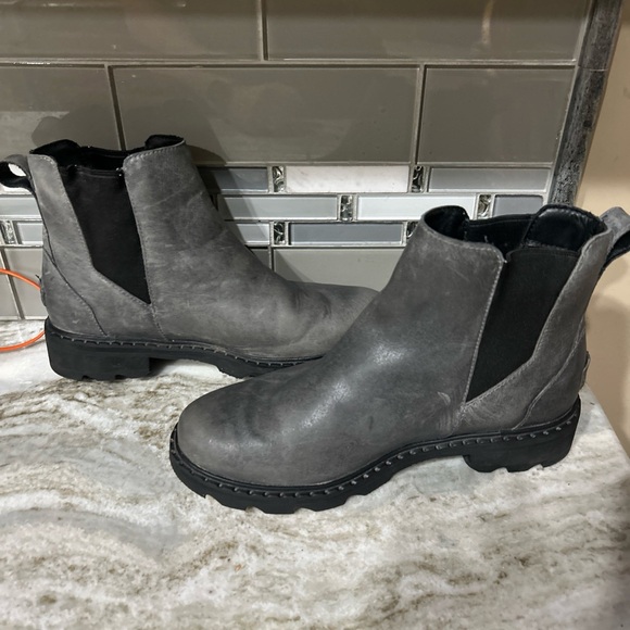 Sorel Lennox Chelsea Woman Waterproof  Gray Leather Ankle boots sz  9.5 Snow. - Picture 8 of 9